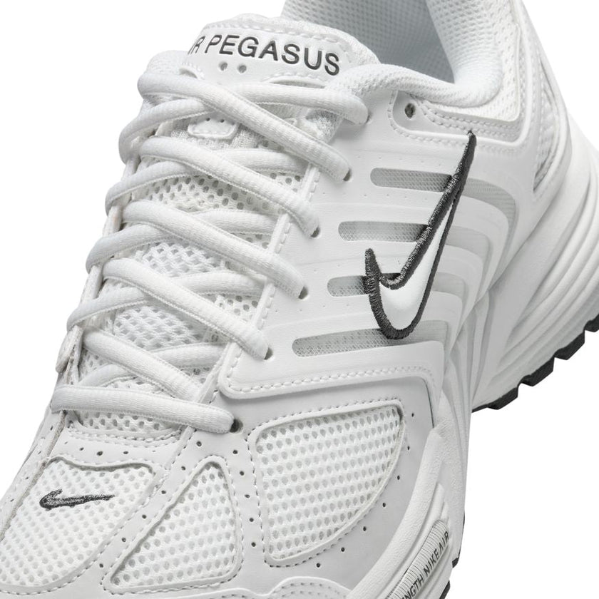 W Nike Air Pegasus 2005 HQ5718-103