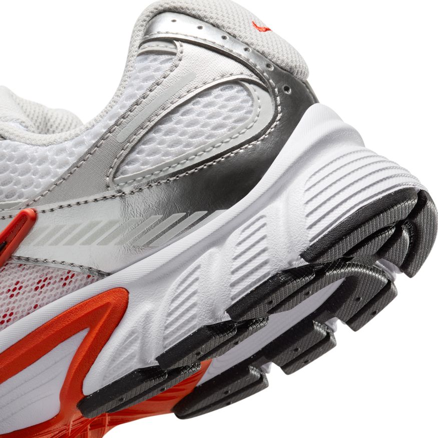 W Nike V5 RNR HQ7901-100
