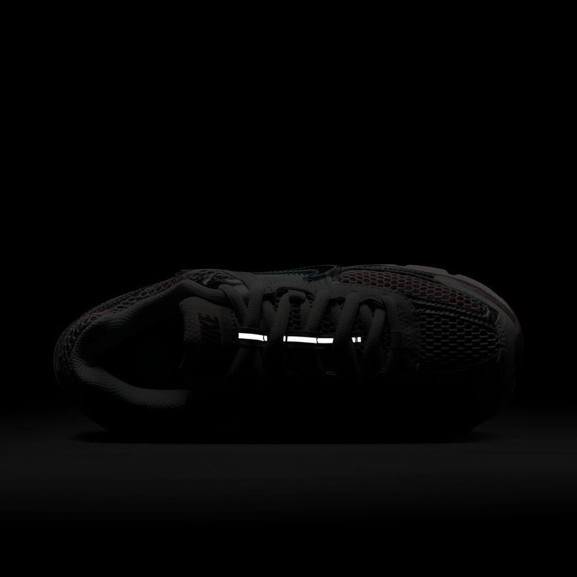 W Nike Zoom Vomero 5 HV6417-001