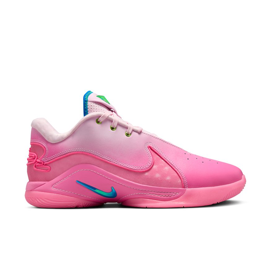 M LeBron XXII SN HV8455-600