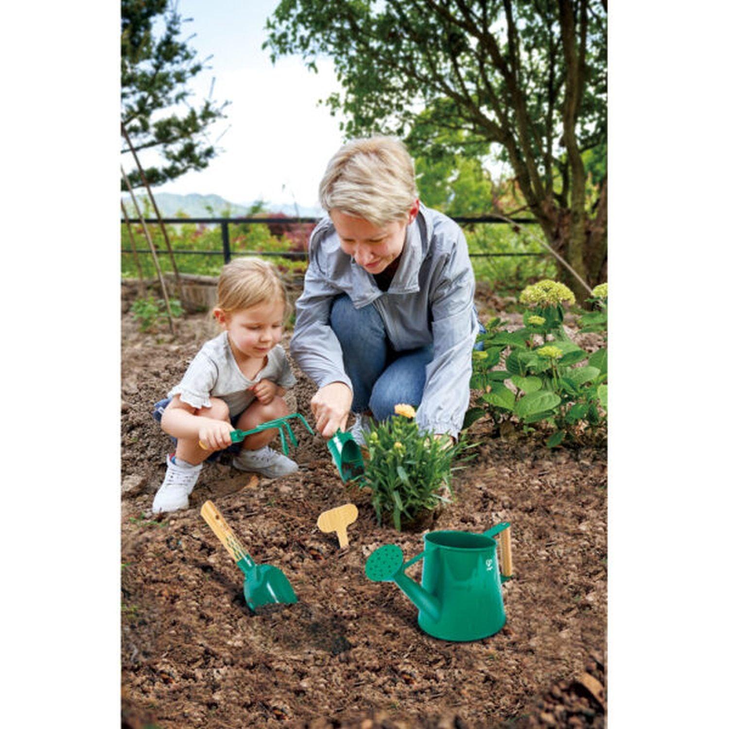 Hape - Gardening Tool Set
