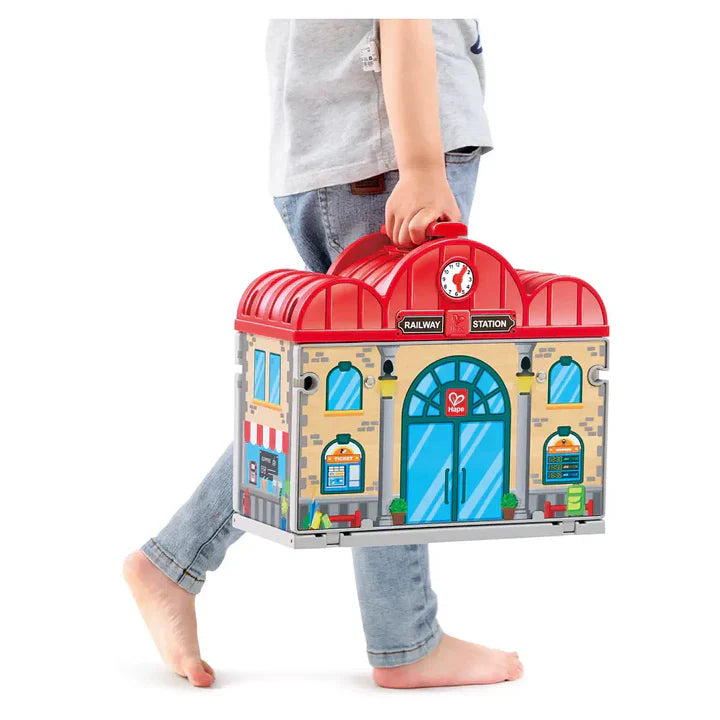 Hape - Jeu de gare de train portable