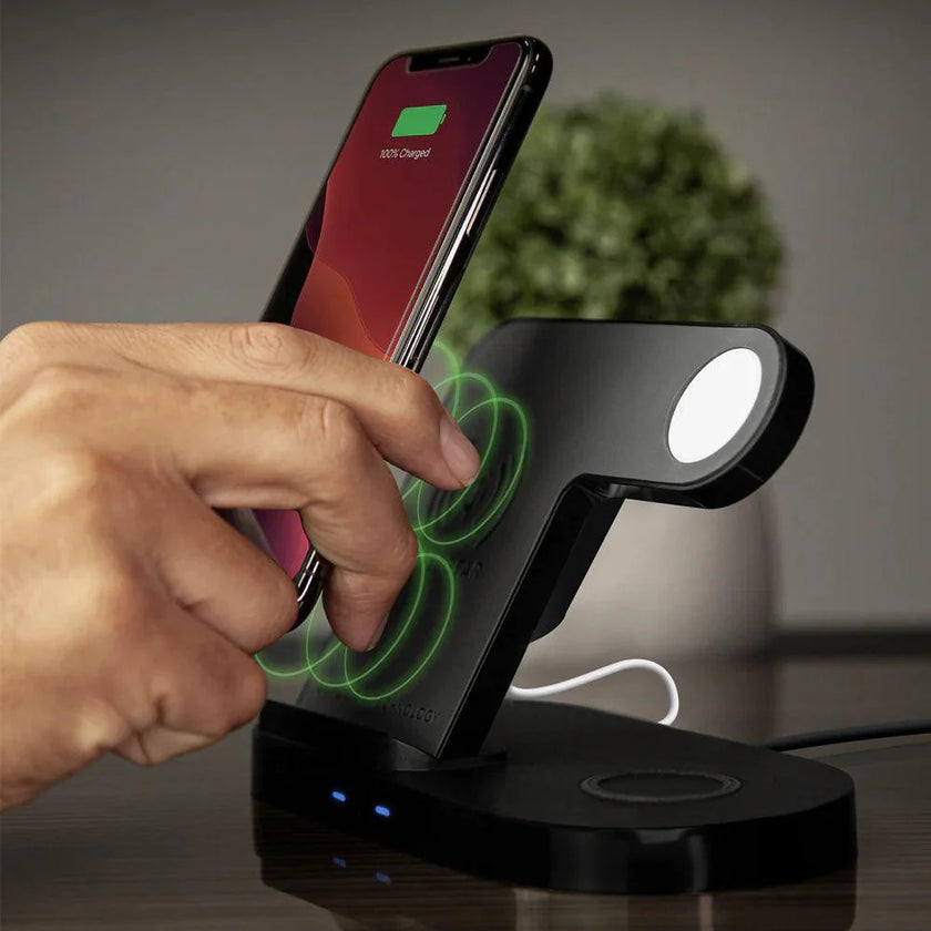 HyperGear - 3-In-1 Wireless Charging Dock With 10W Wireless Fast Charge | Black