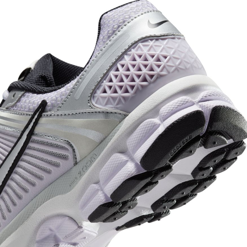 W Nike Zoom Vomero 5 IB7253-500
