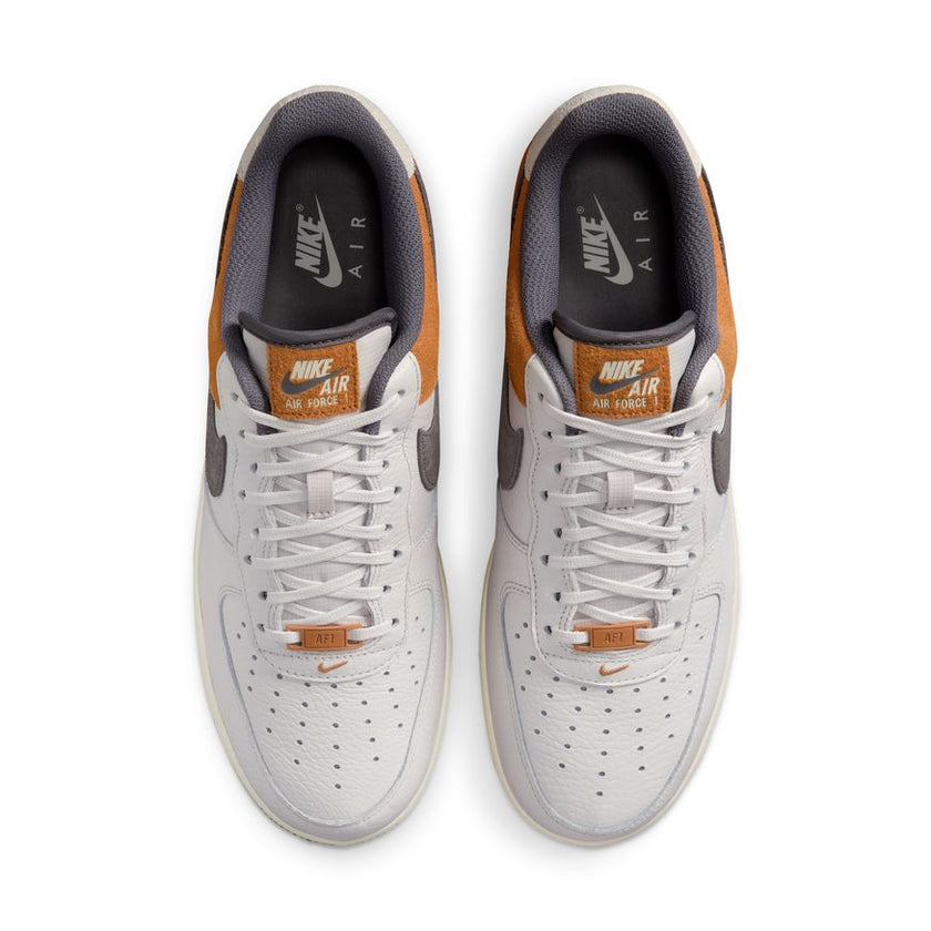Nike Air Force 1 '07 LV8 IB7718-030 (taille M)
