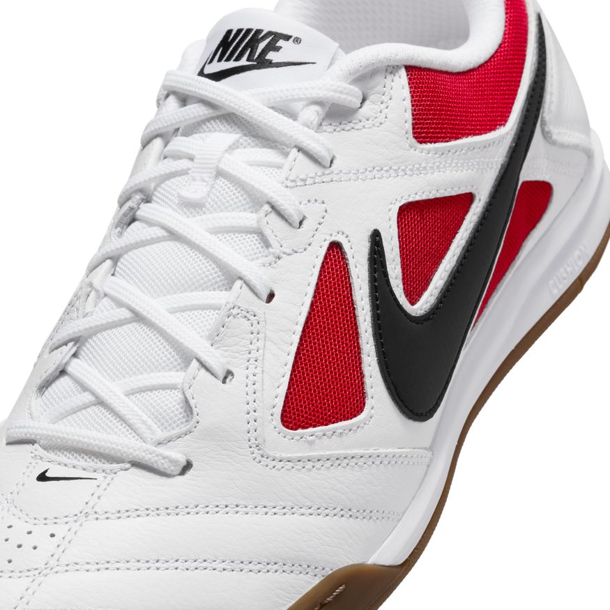 Nike Gato IB8509-100 (taille M)