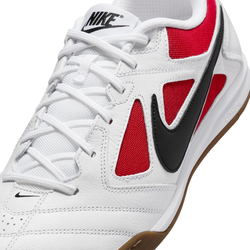 Nike Gato IB8509-100 (taille M)