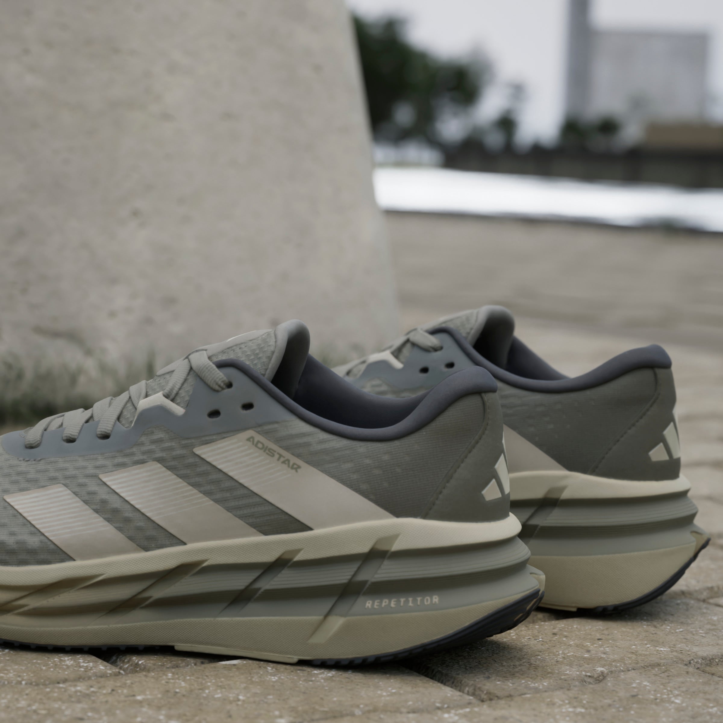 Adidas Adistar 3 - Mens Running Shoes