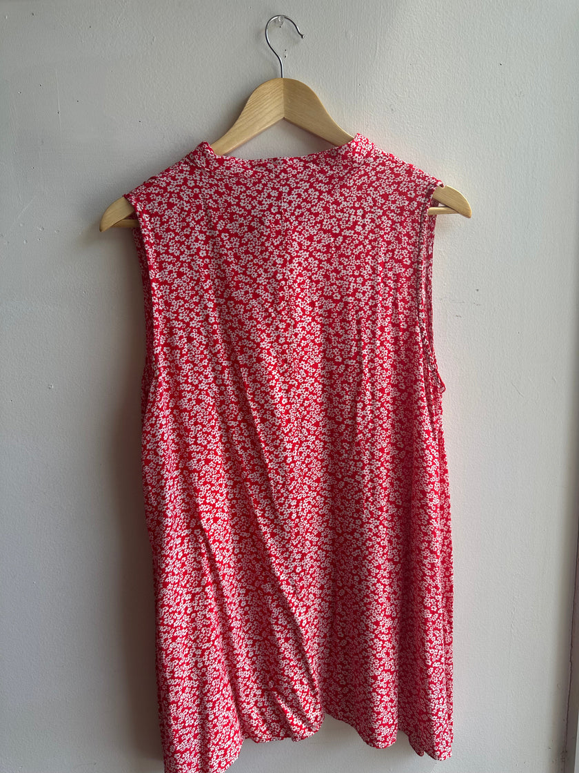 Noracora Red Ditsy Floral Sleeveless Tunic | Size XL