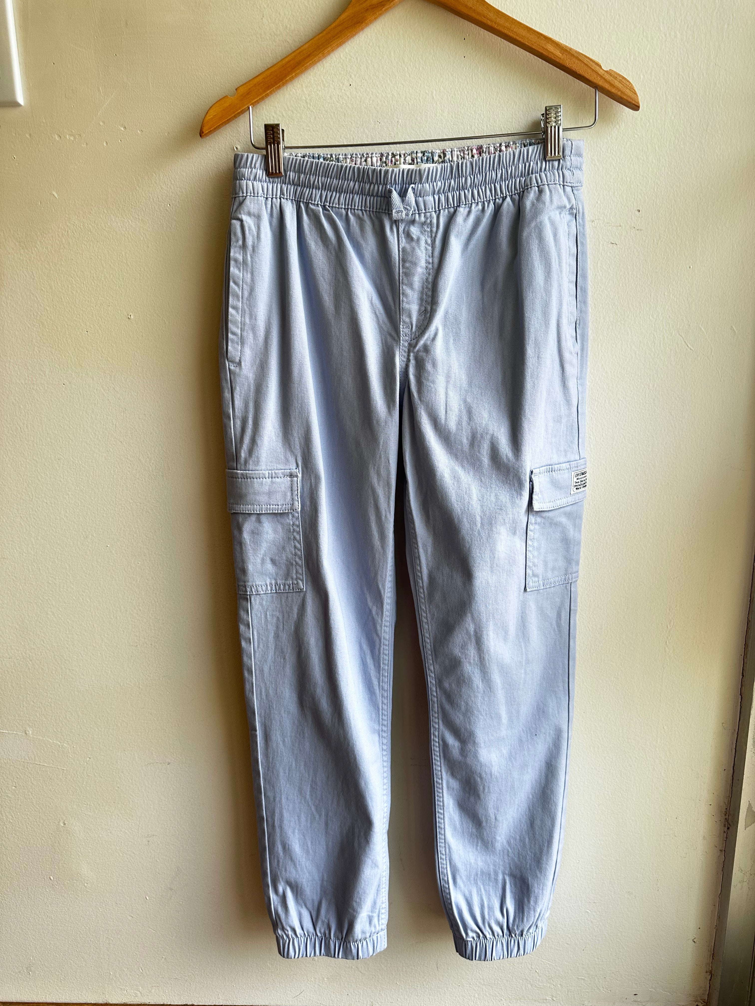 Levi’s Light Blue Cargo Jogger Pants – Youth Size 14 (Size XS)