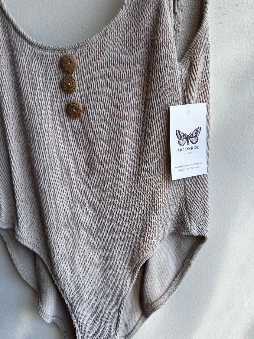 Vintage Textured Button-Front One-Piece Swimsuit – Size Large