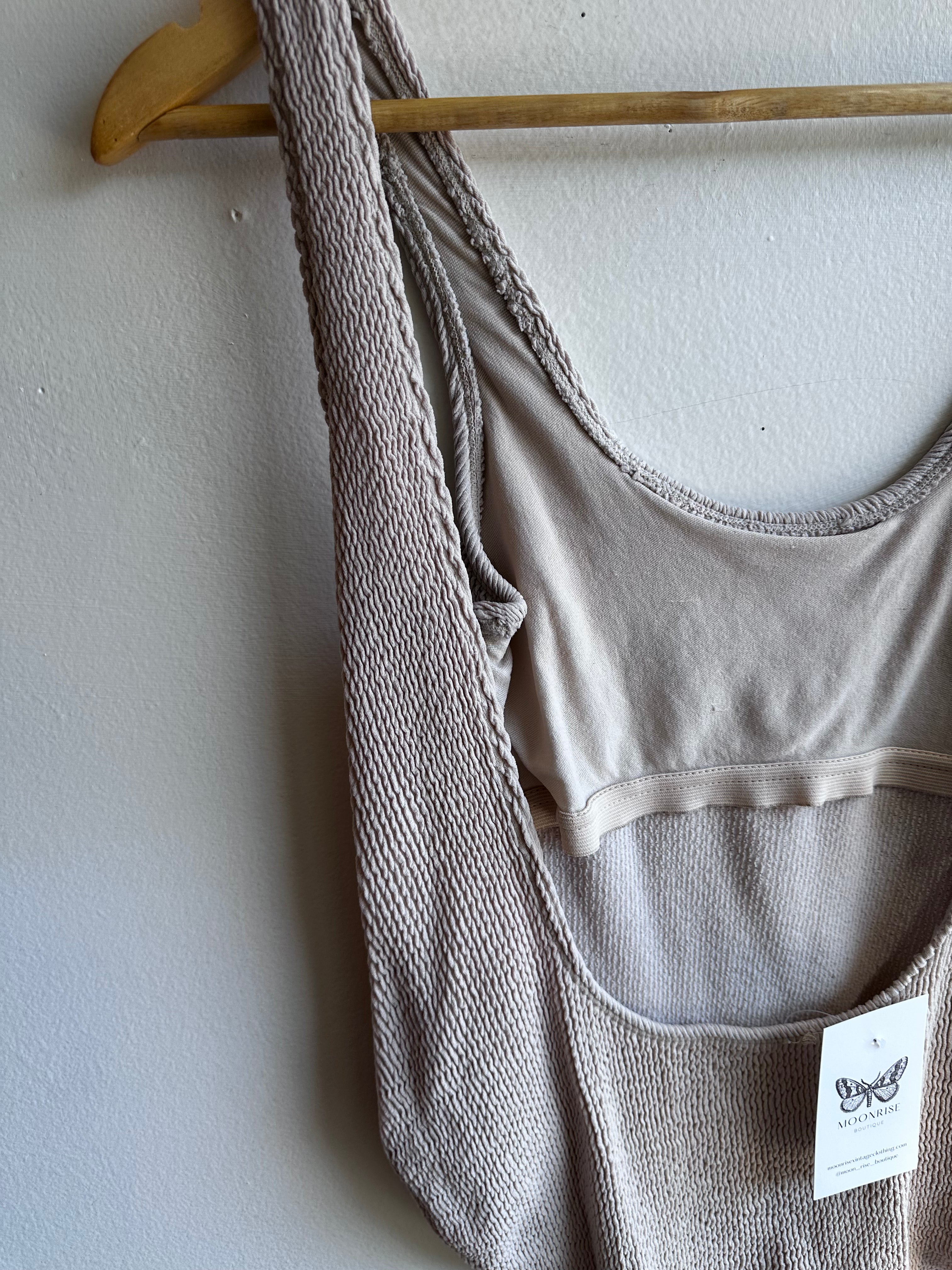 Vintage Textured Button-Front One-Piece Swimsuit – Size Large