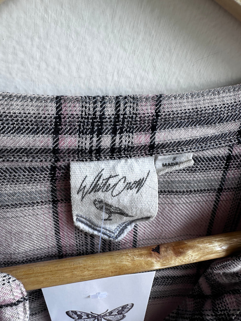 Soft Pink & Grey Plaid Button-Up – Size Small