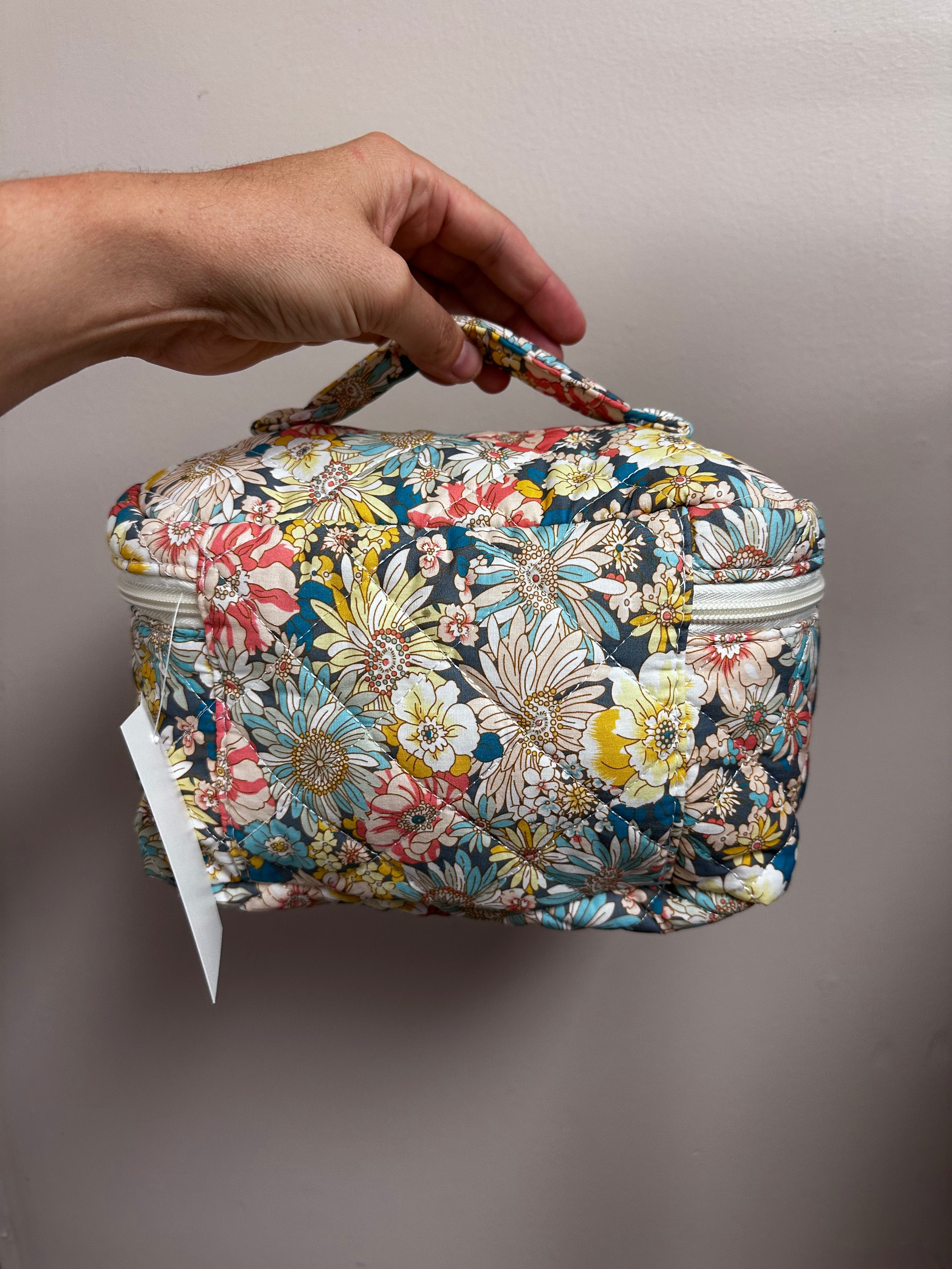 Floral Quilted Travel Case - Size Extra Large