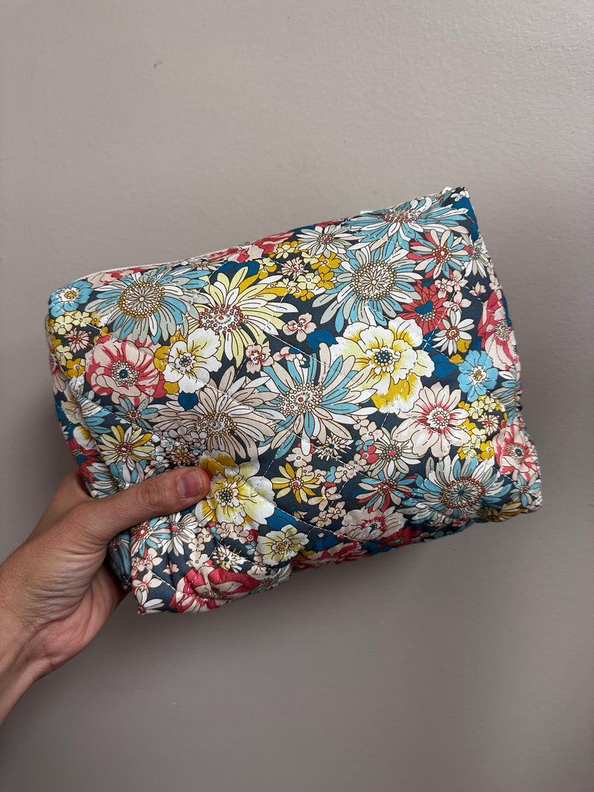 Floral Quilted Travel Case - Size Large