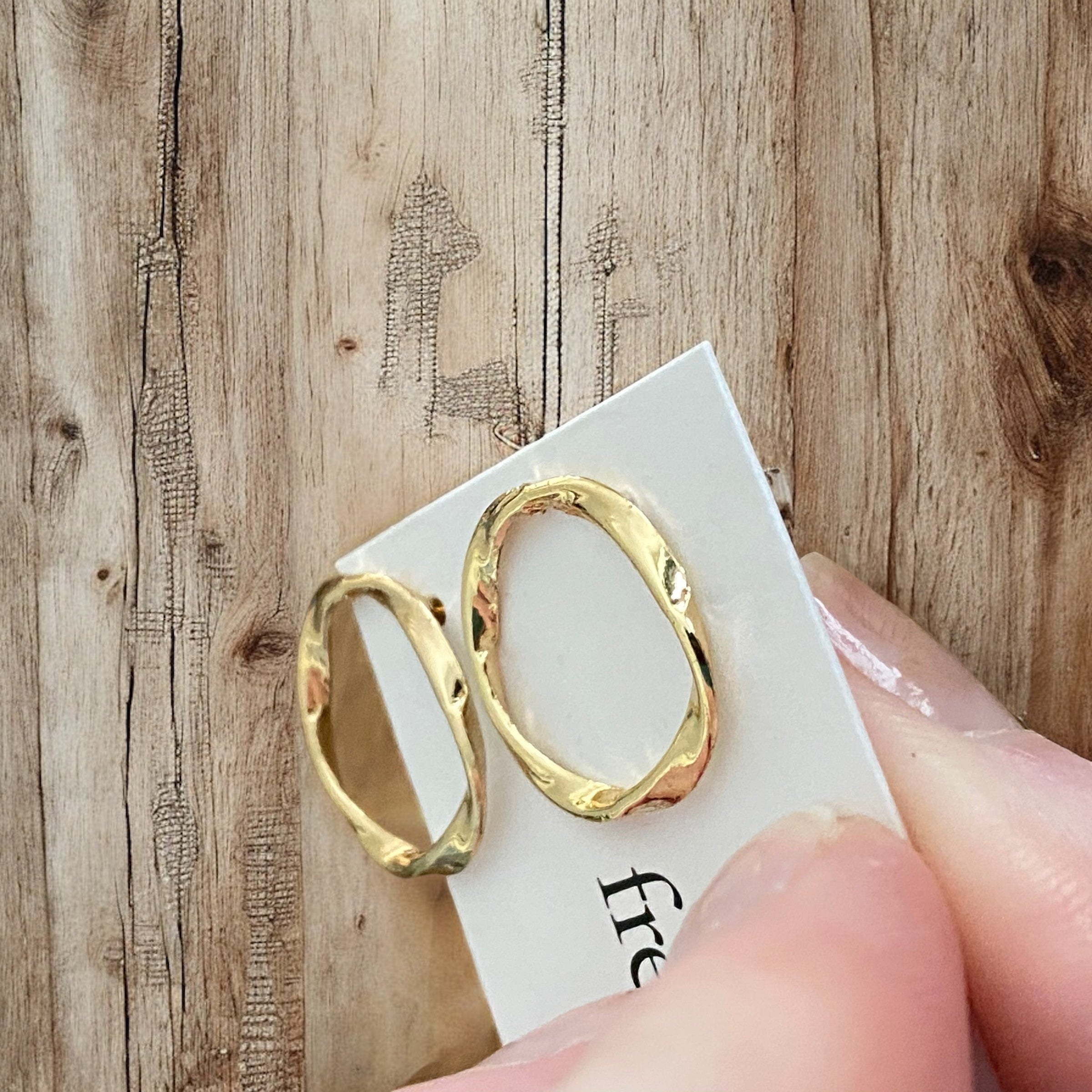 Twisted Circle Stud Earrings – Minimalist Hypoallergenic Studs