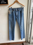 Vintage Levi’s Straight Leg Jeans – Classic Blue | Size 30