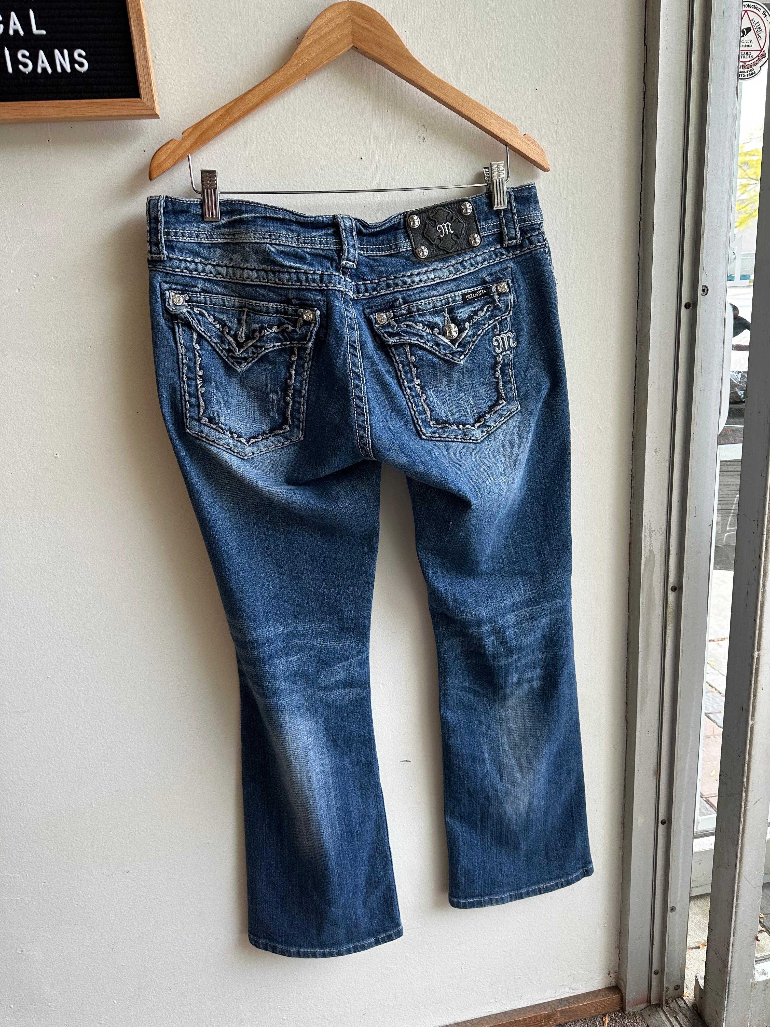 Vintage Miss Me Lowrise Bootcut Jeans – Rhinestone Detail | Size 31