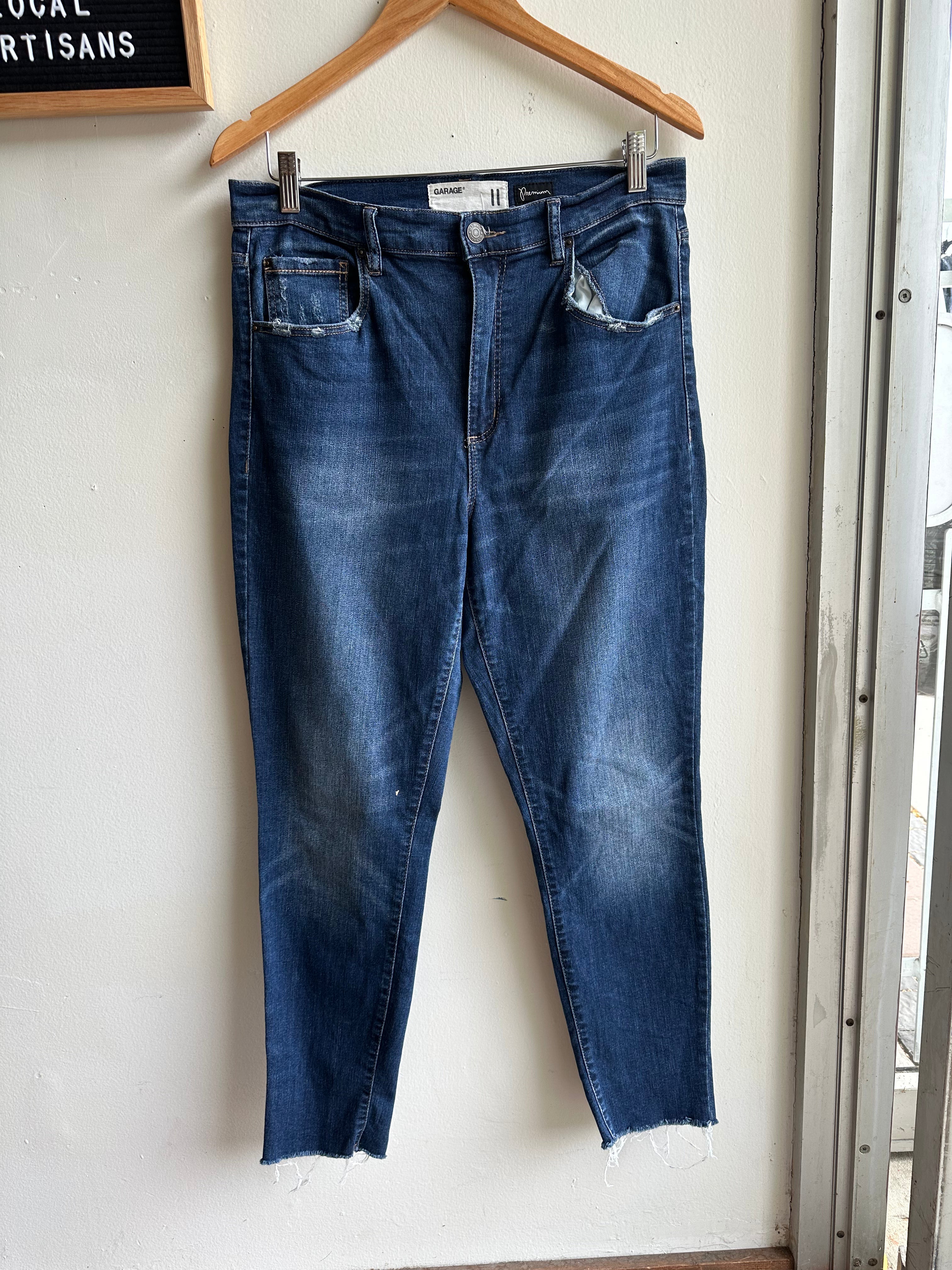 Garage Premium Straight Leg Jeans – Size 11