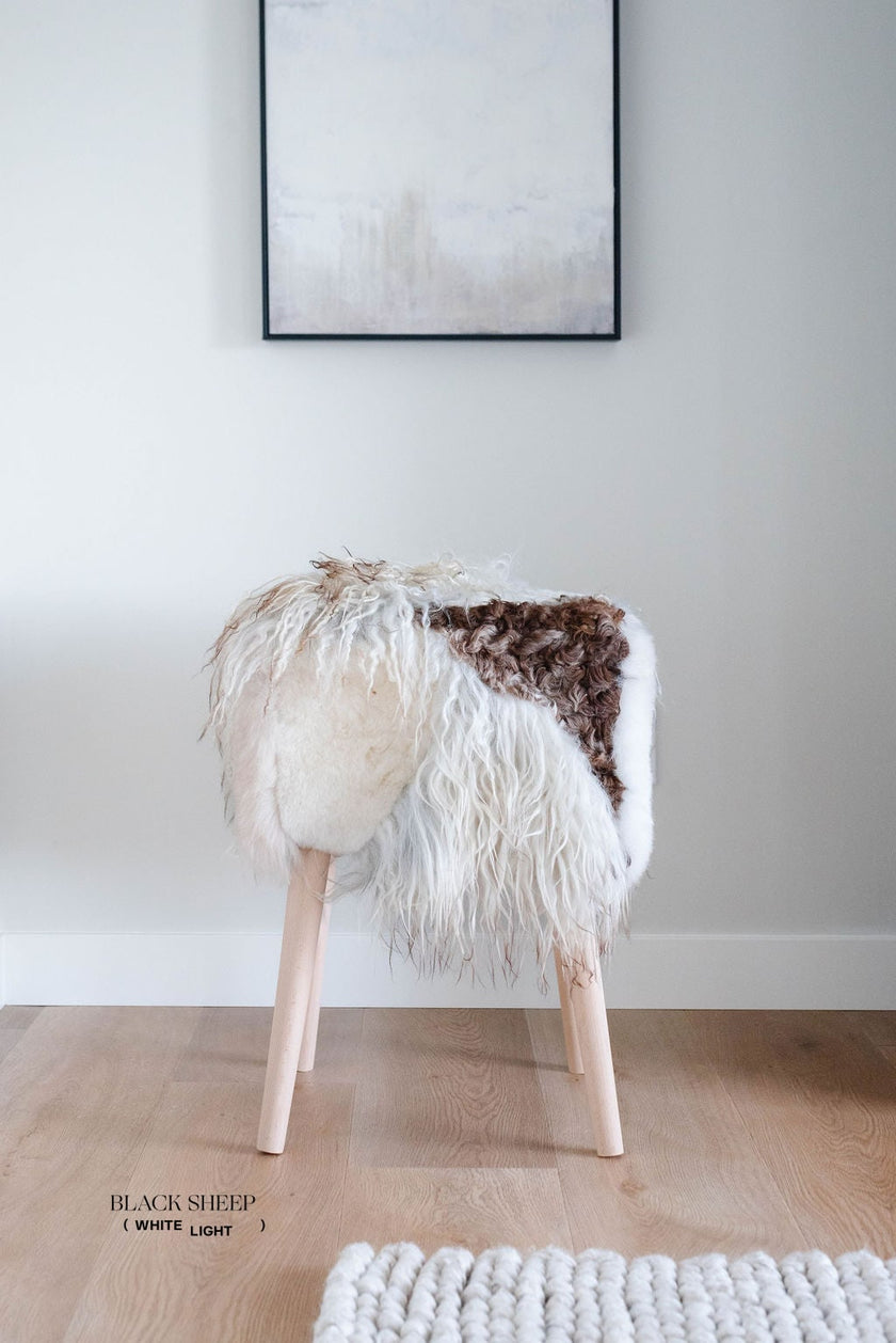 VANI - Mélange Sheepskin Stool, curly wool