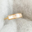 Bague dorée en nacre naturelle plaqué or 18K | CALYPSO