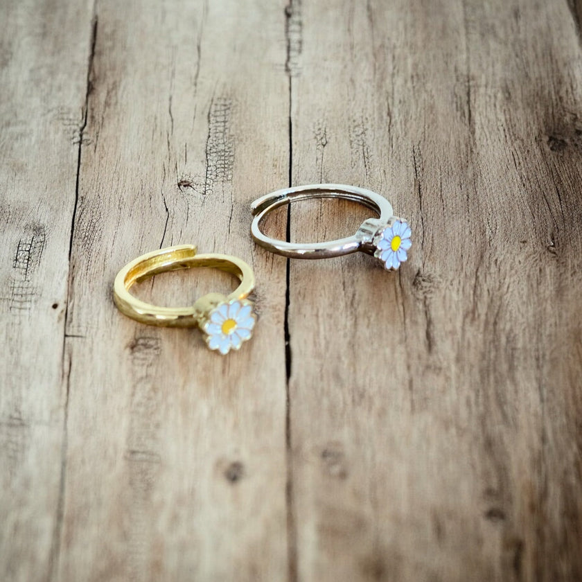 Daisy Fidget Ring – Adjustable Spinner Ring for Anxiety Relief
