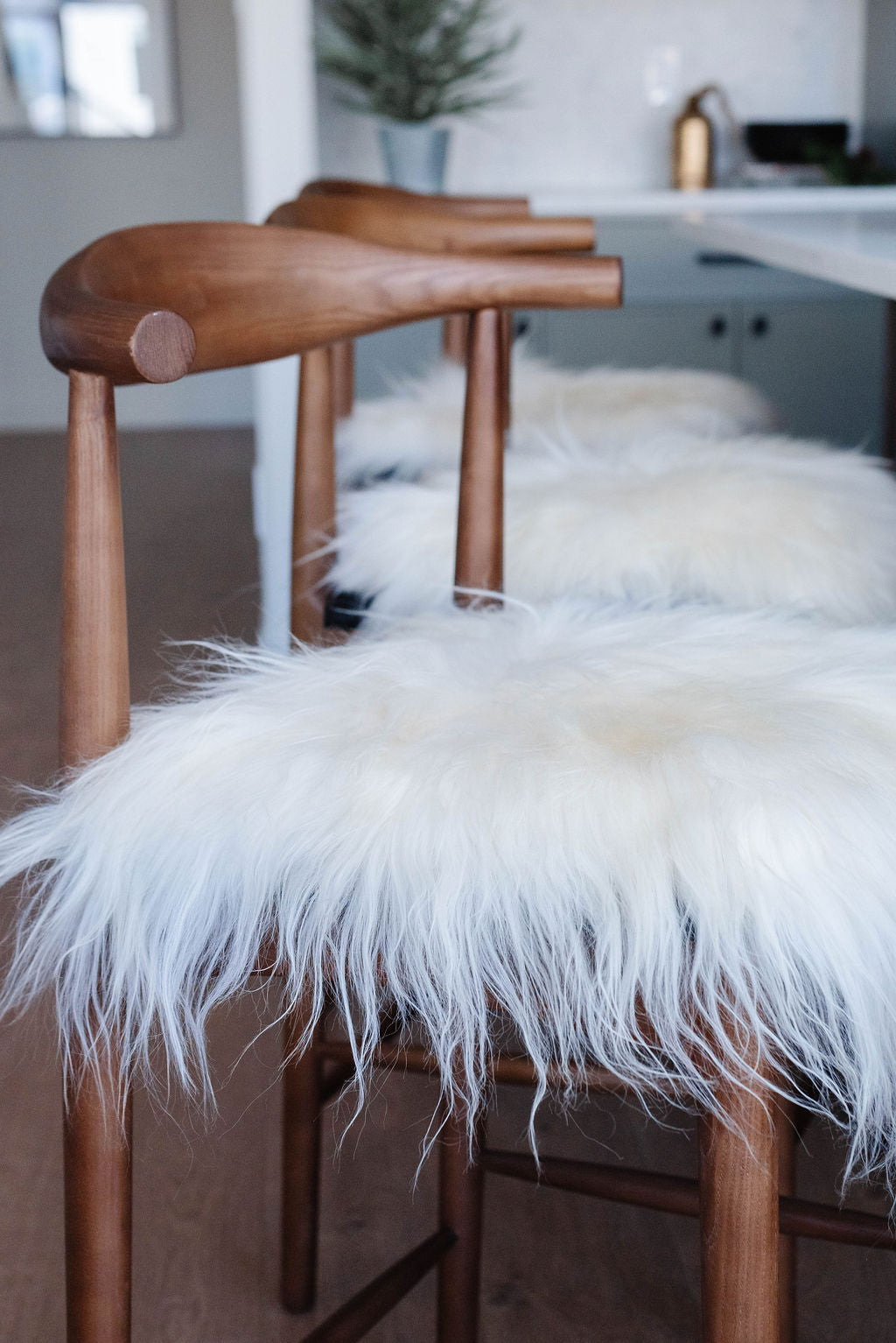 White Icelandic Sheepskin Chair Pad