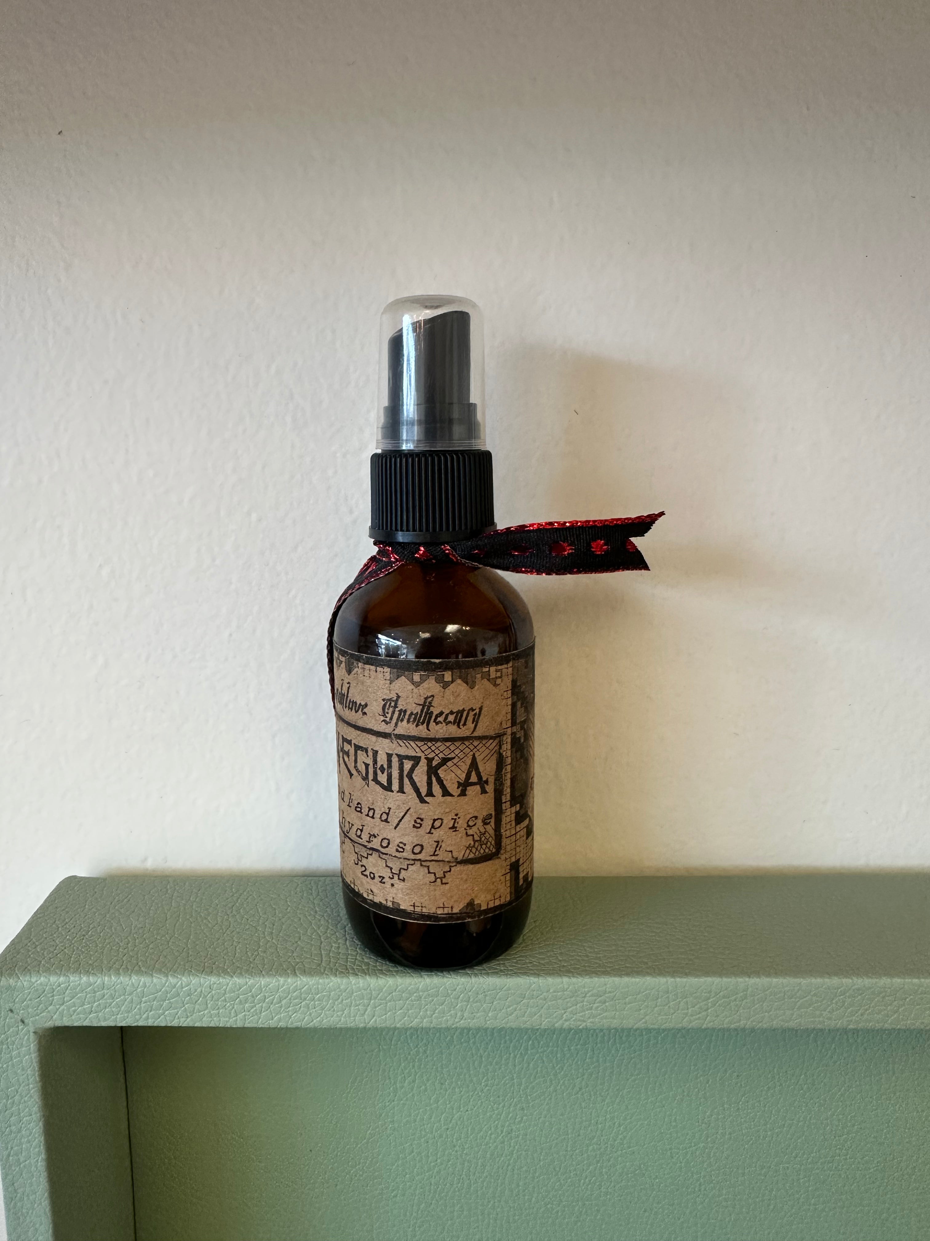 Ladalove Apothecary -Snegurka Woodland Spice Ritual Mistk
