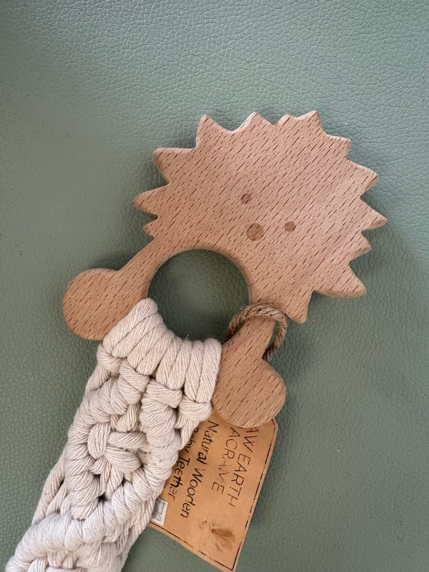 Raw Earth Handmade Lion Wooden Macrame Teether