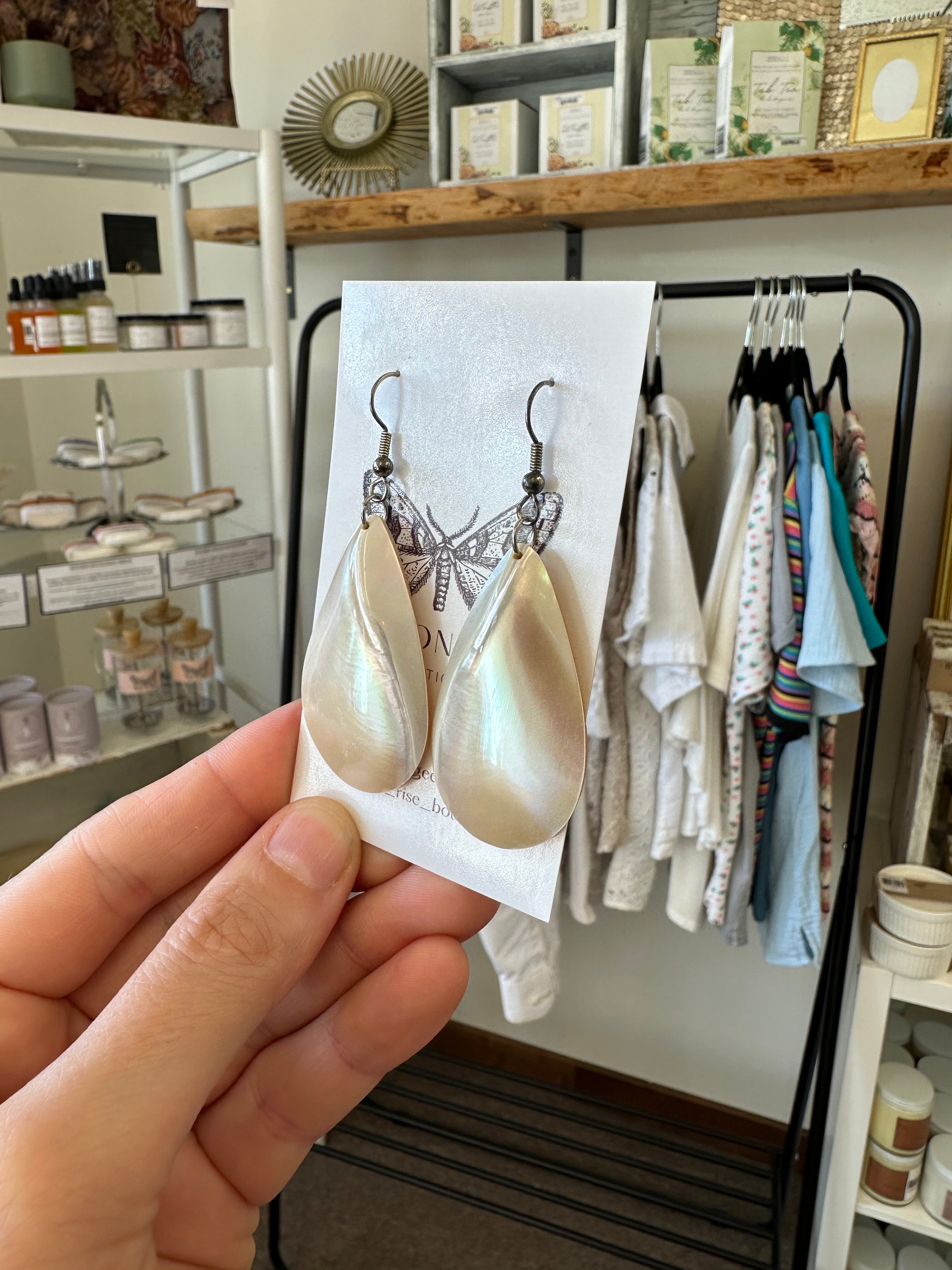Vintage Teardrop Shaped Shell Earrings