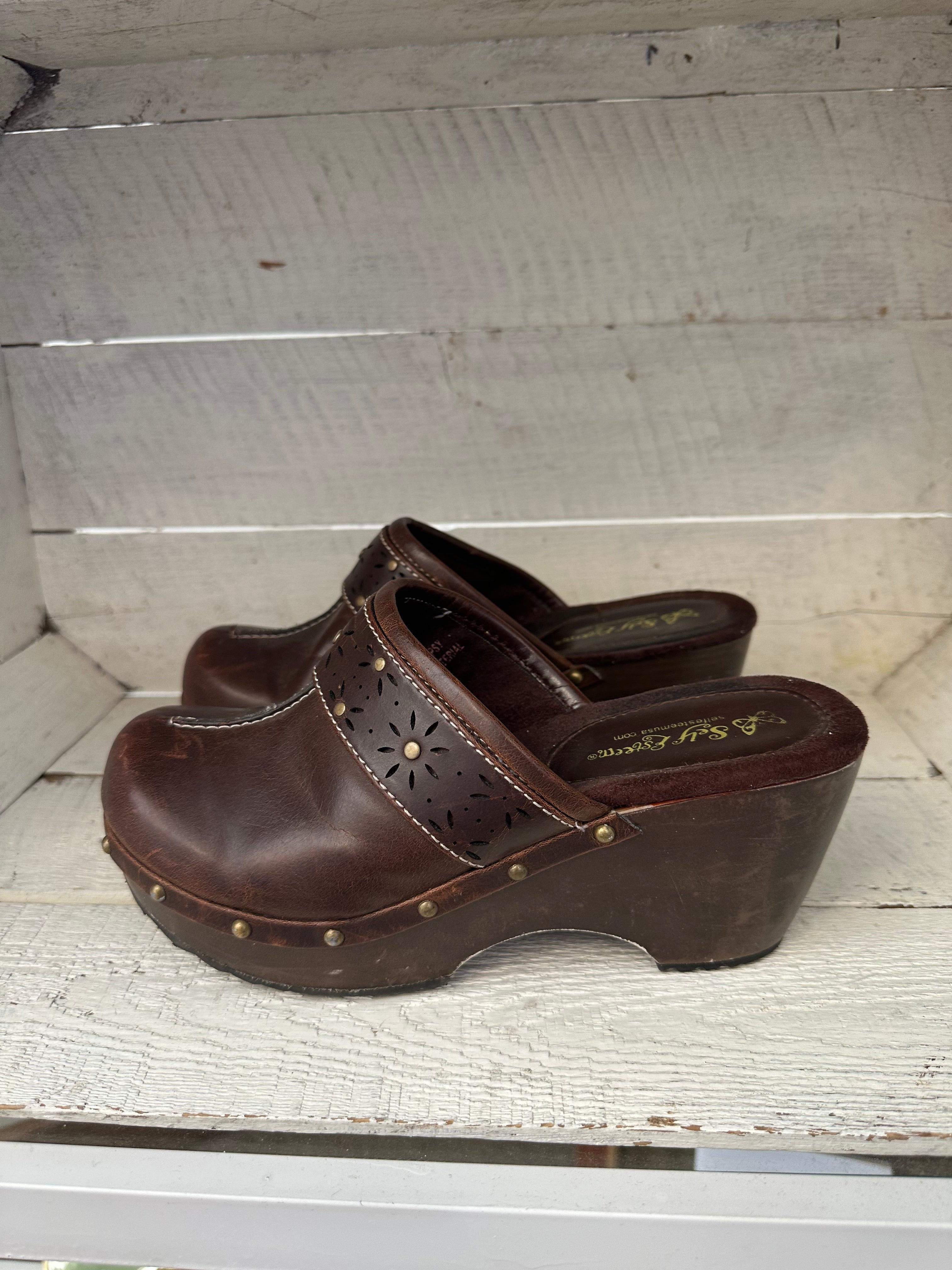 Vintage Y2K Studded Brown Leather + Wood Clogs | Size Women’s 6
