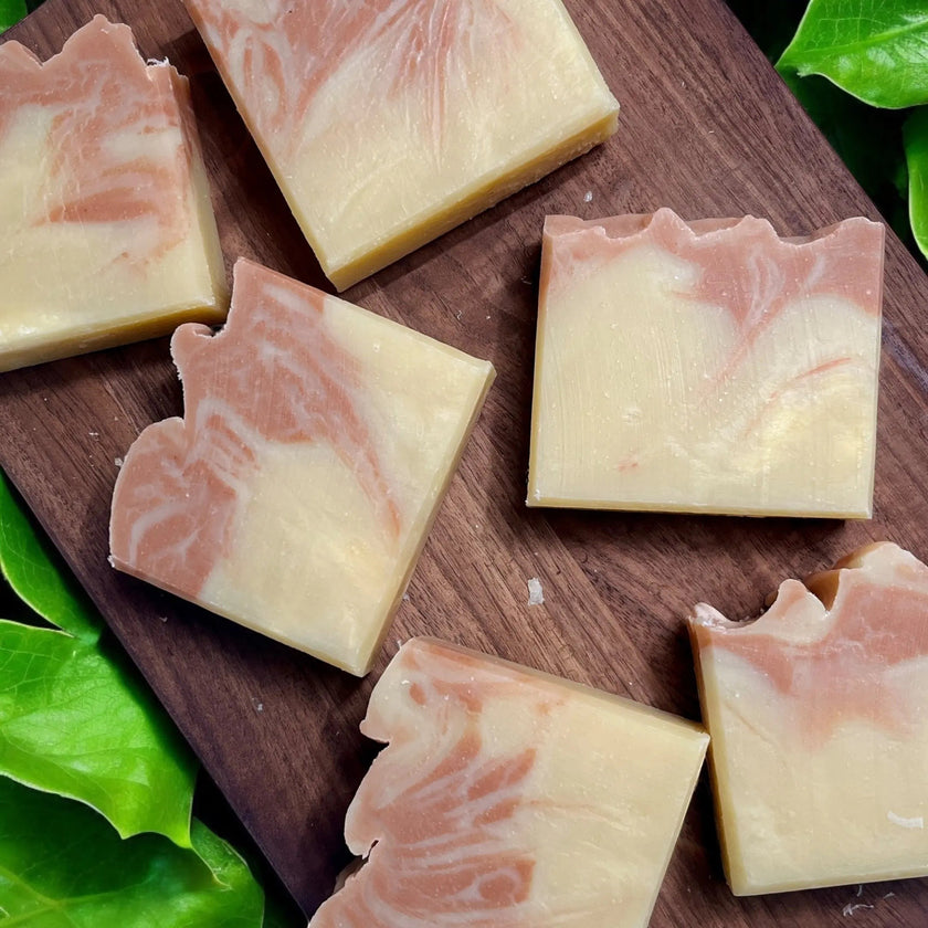 Savon à l'argile rouge ULRICK gingembre & pamplemousse