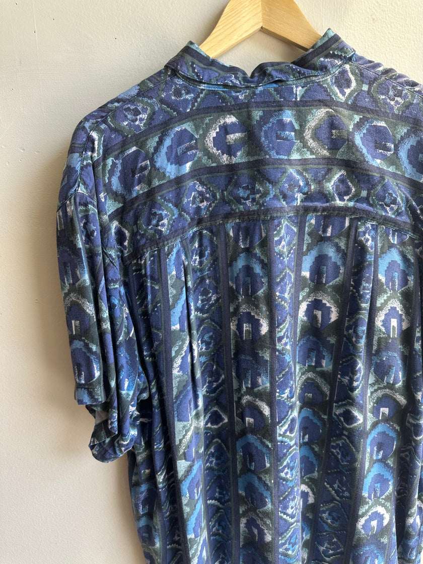 Vintage South Rayon Button-Up – Geometric Tribal Print (Fine Line) | Size Large