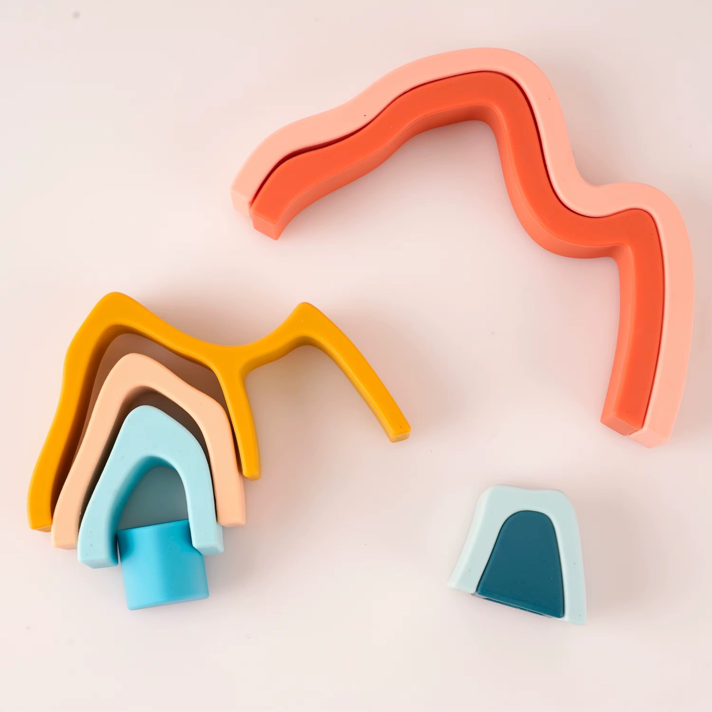 Arc-en-ciel en silicone à empiler