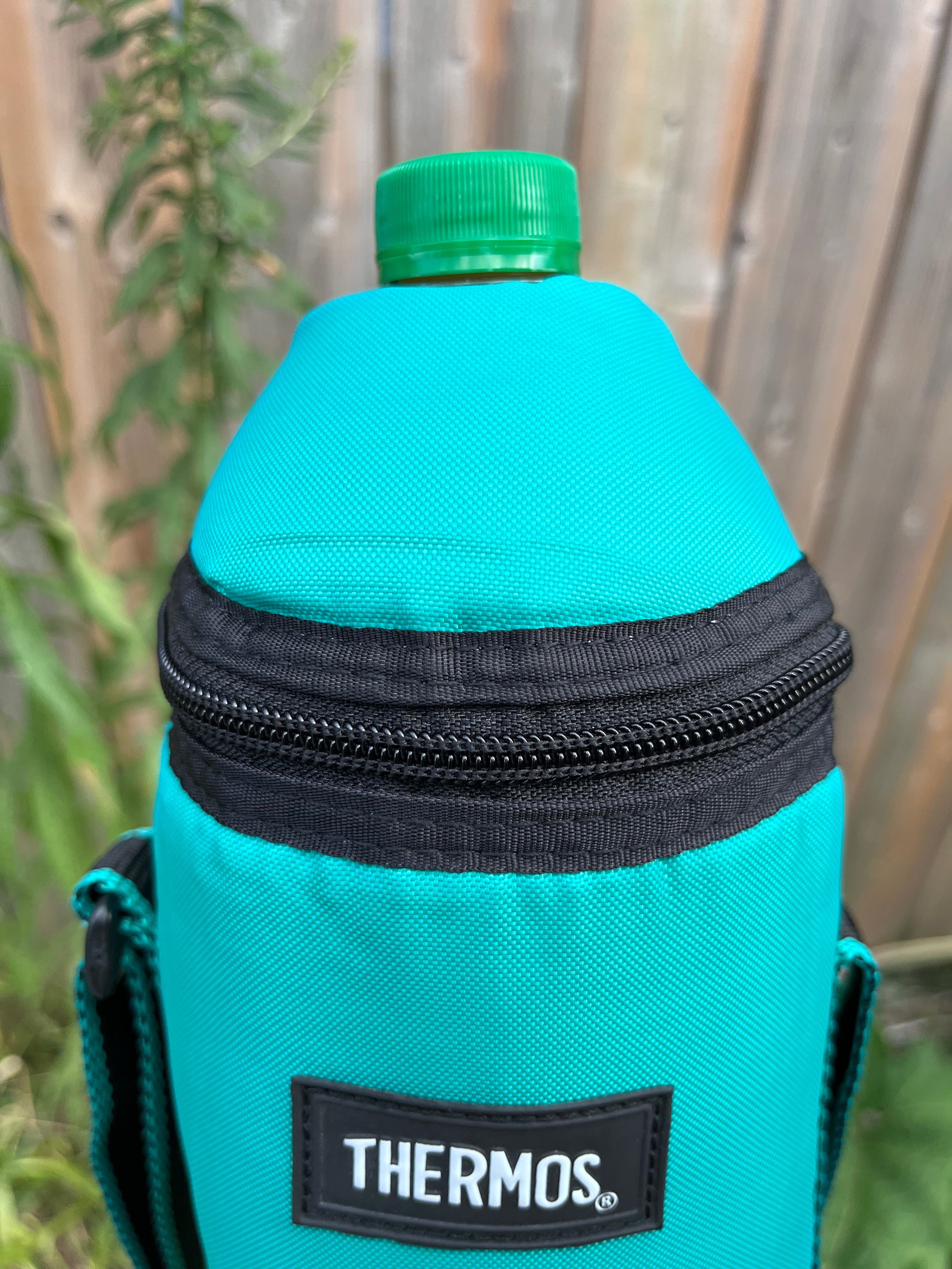 Thermos Sport Bottle Soft Cooler Bag with Easy Sip / Pour Port