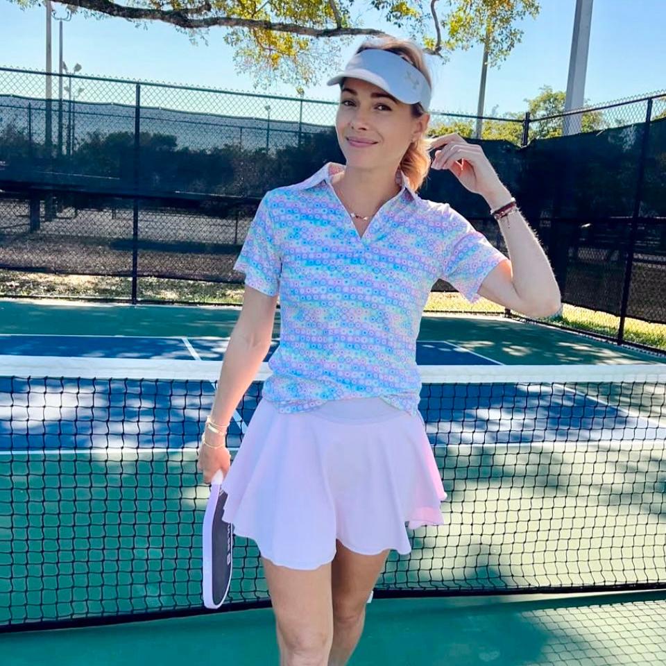 Clearance Assorted Women's Classic V- neck, sleeved Polos, loose fit.