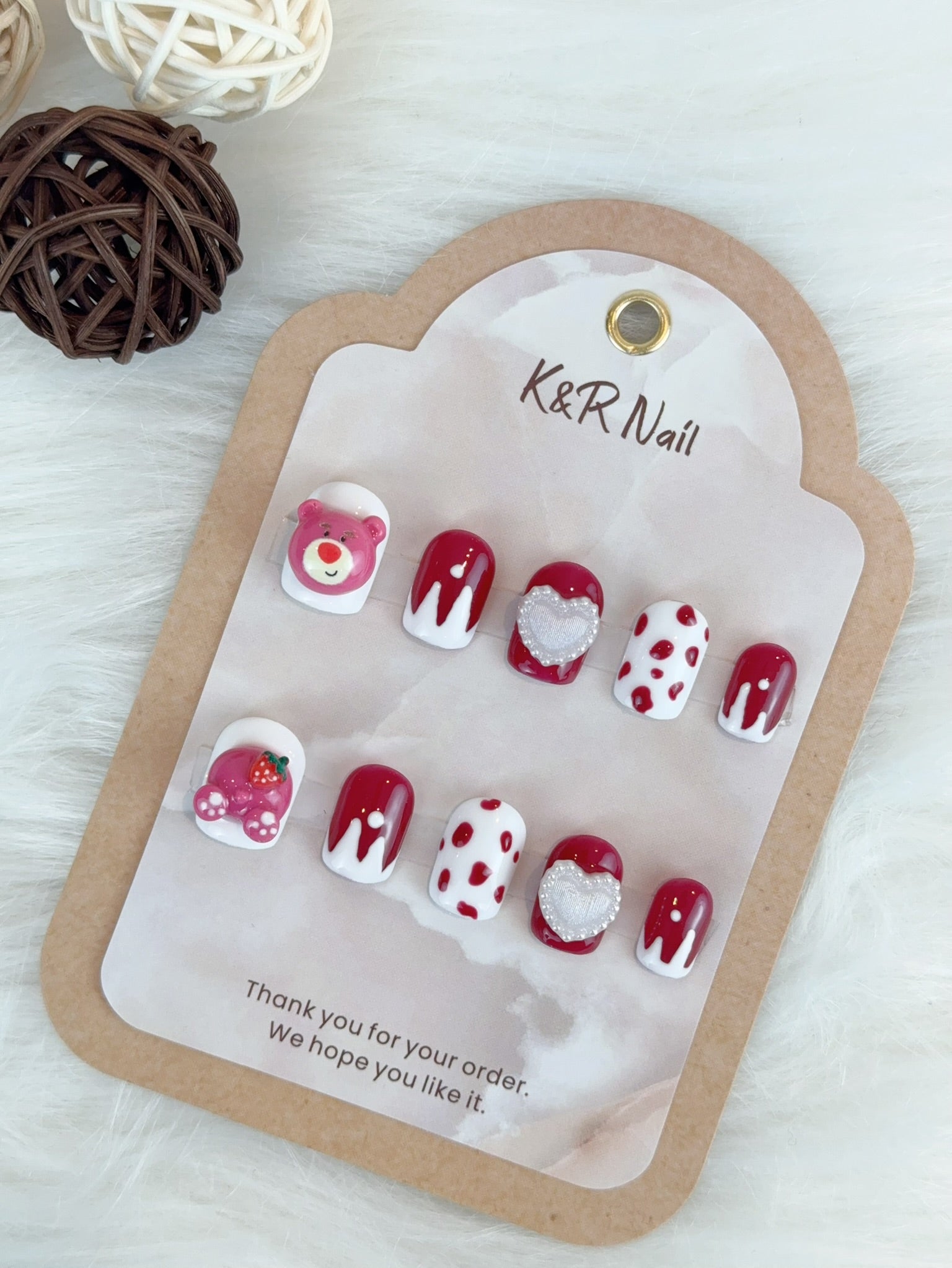 Ours aux Fraises