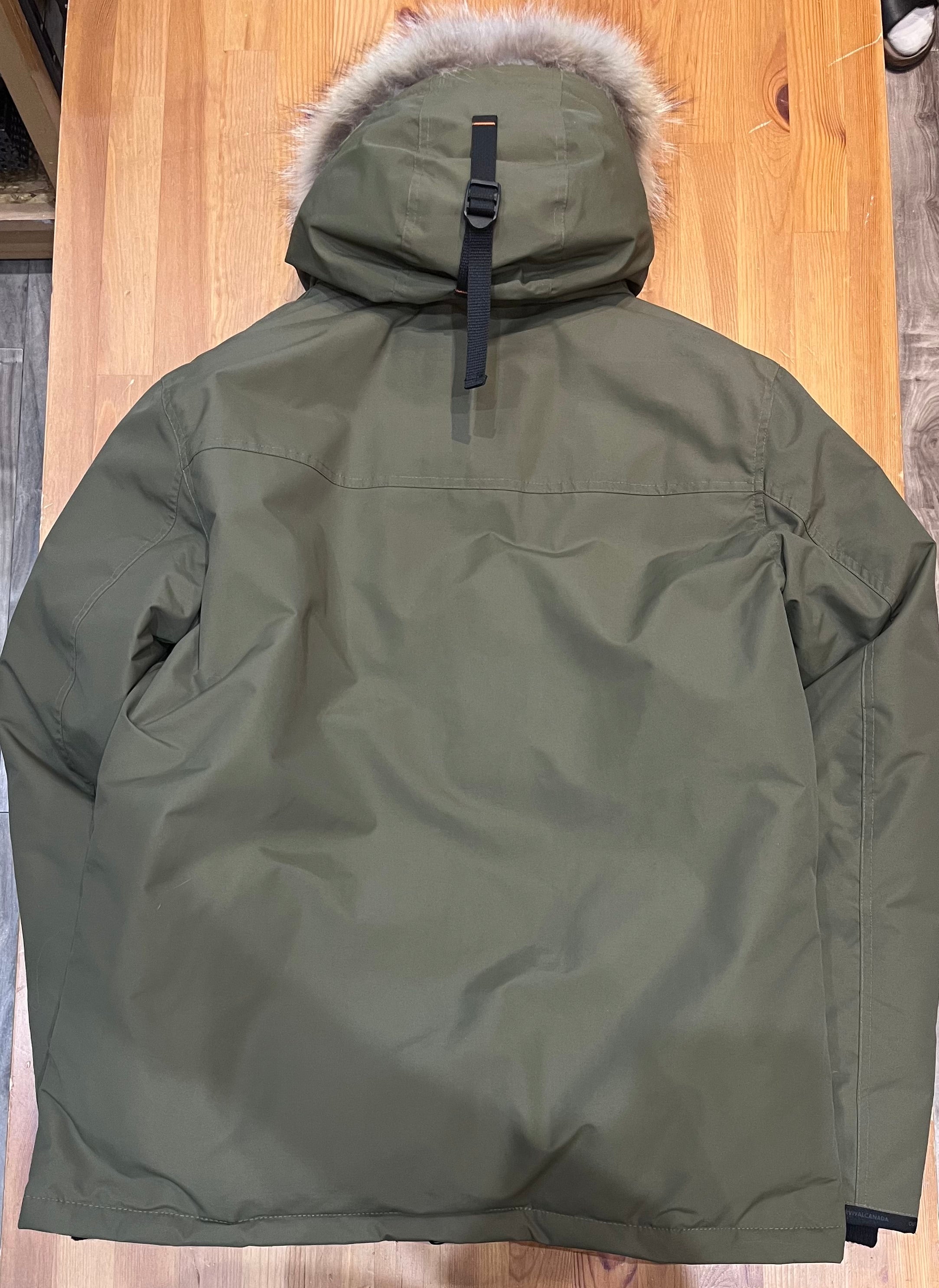 Outdoor Survival Canada Men's Nyik -40 Down Parka, Military Green, Large - ON DISPLAY
