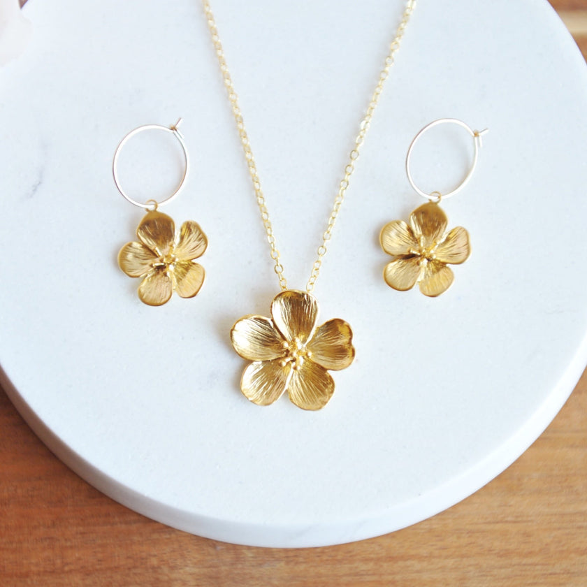 AVERY Hoop Earrings