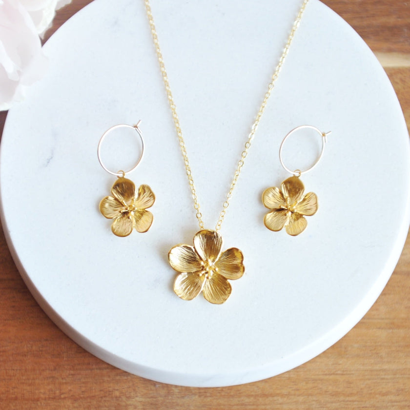 AVERY Hoop Earrings