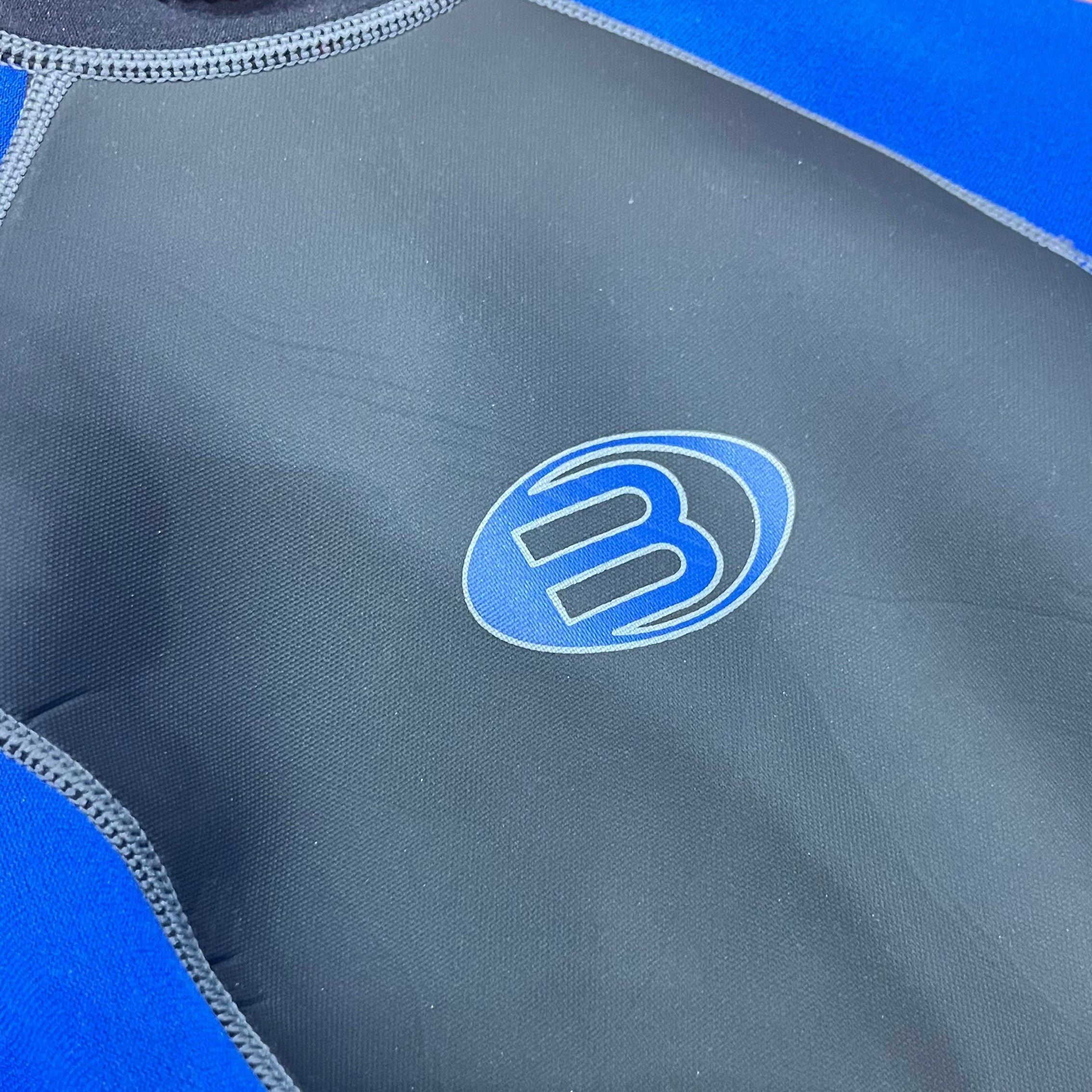 New Bare Attack Women's 3/2mm Wetsuit Size 8