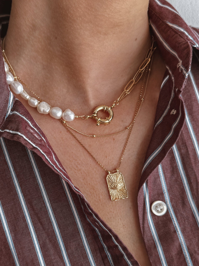 The Jasmine Necklace