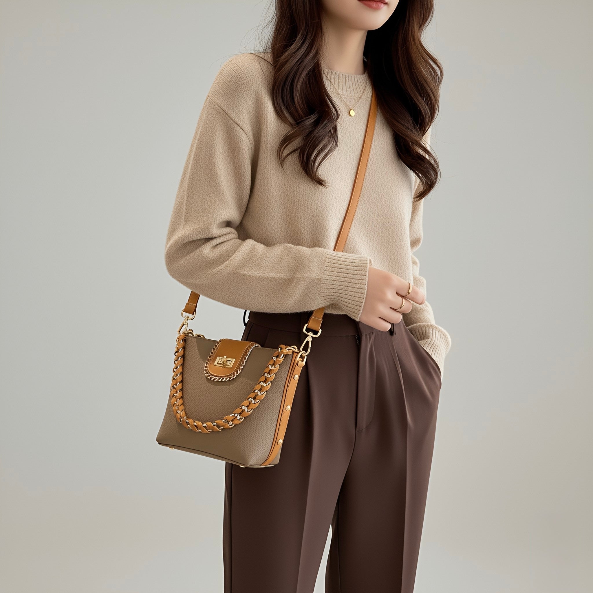 Cosmo Bag – Sophisticated Vegan Leather Crossbody