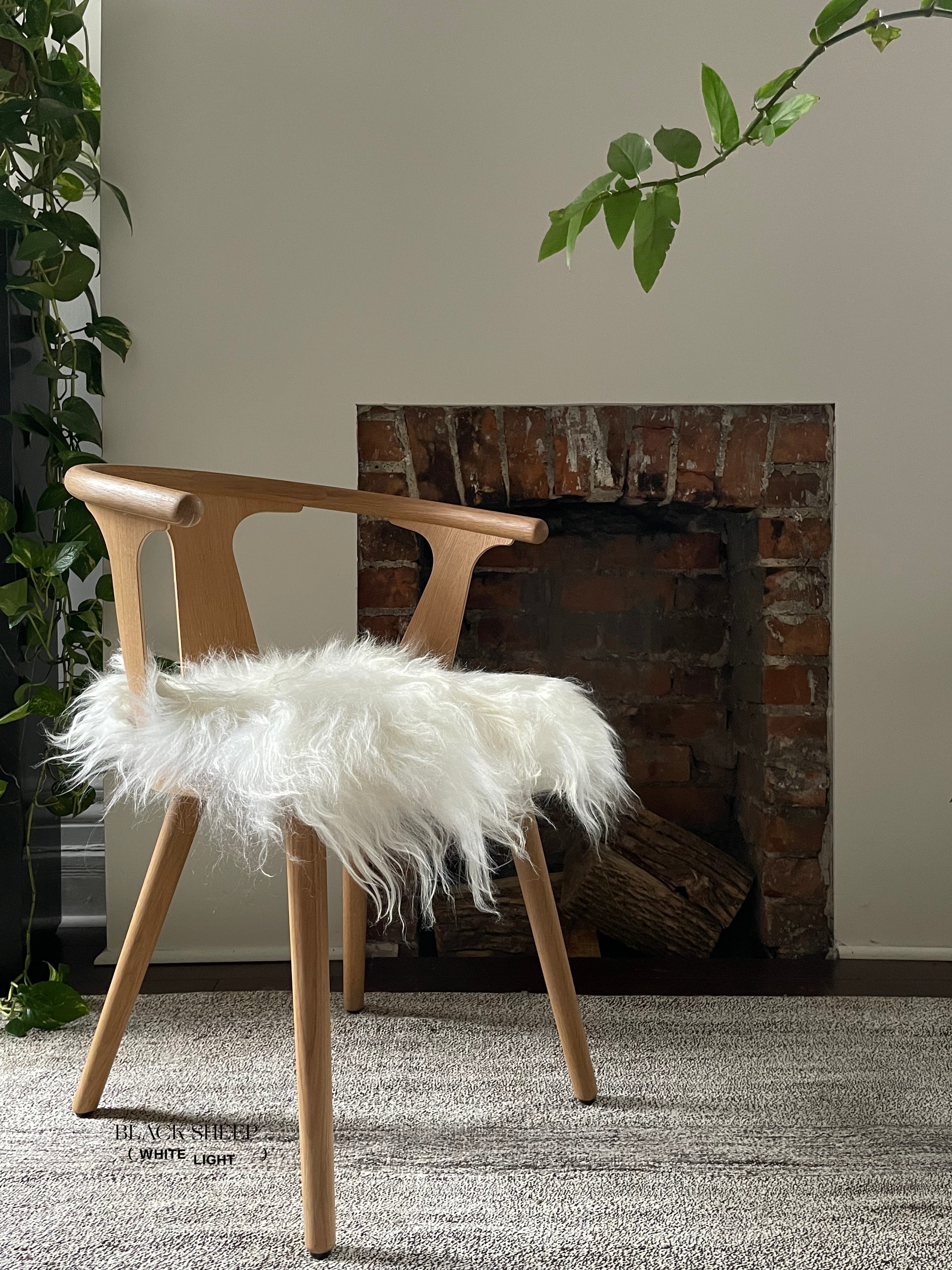 White Icelandic Sheepskin Chair Pad