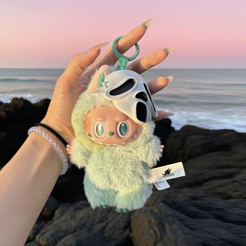 [pre order] Labubu Halloween Mask – Spooky Cute Collectible Costume Accessory