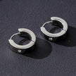 INIS : Boucles d'oreilles mini-cercles larges avec une pierre précieuse en zircone solitaire en argent.