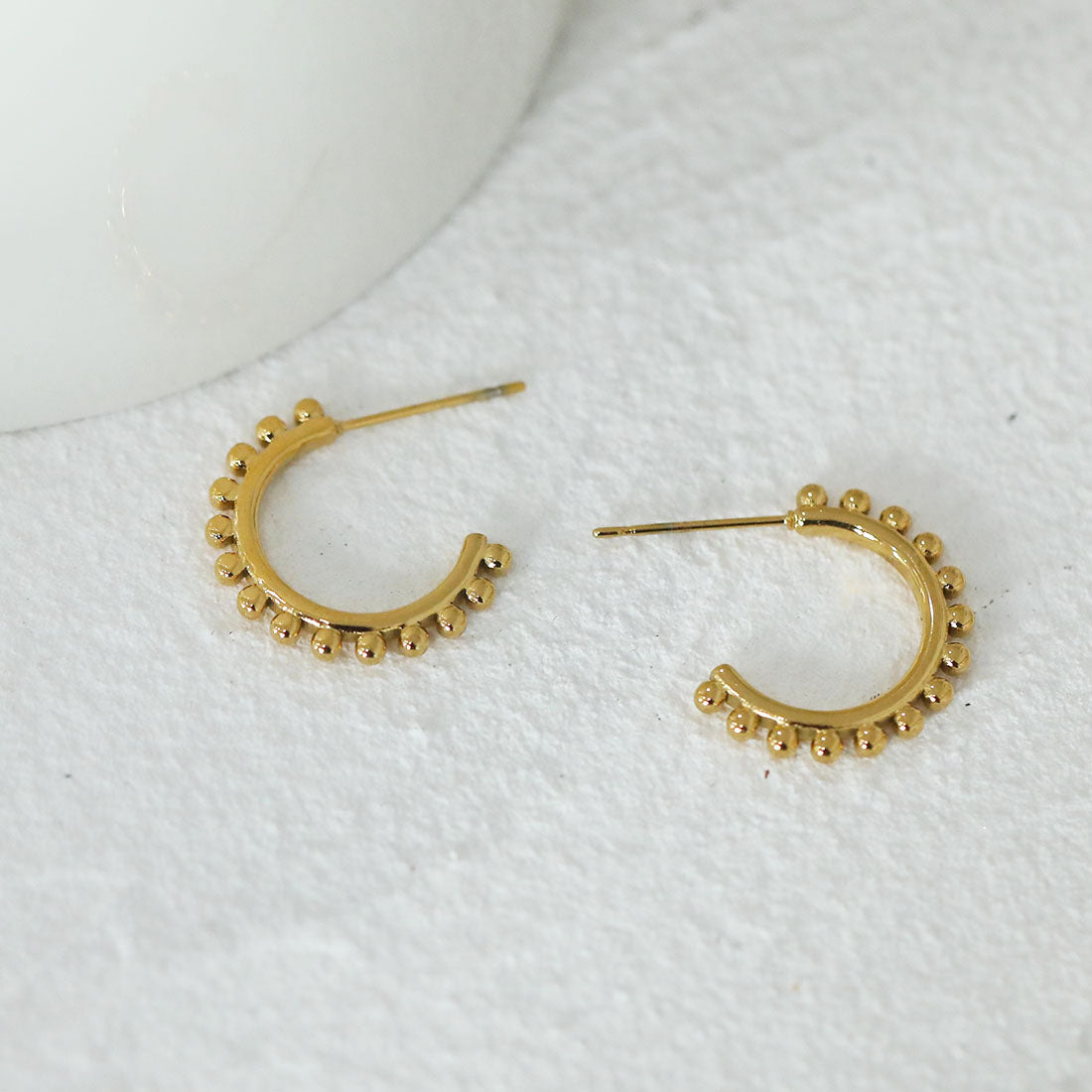 ISLA : Boucles d'oreilles à bord perlé