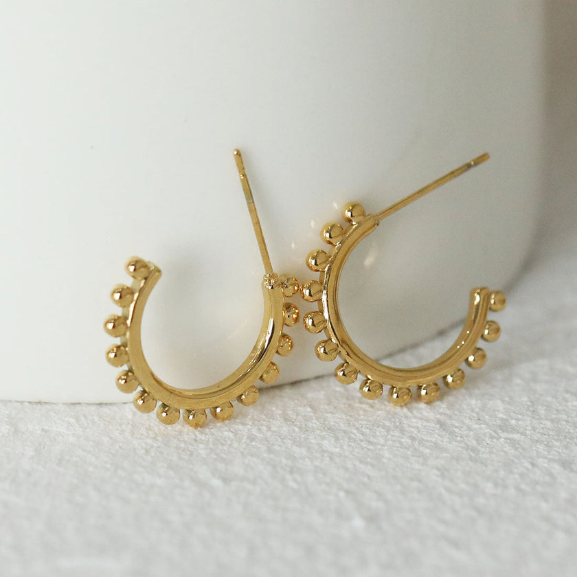 ISLA : Boucles d'oreilles à bord perlé