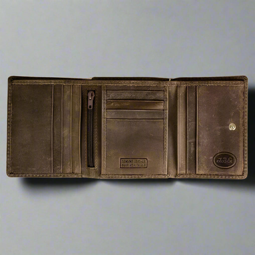 JBG International Men's Hunter Chain Leather RFID Wallet