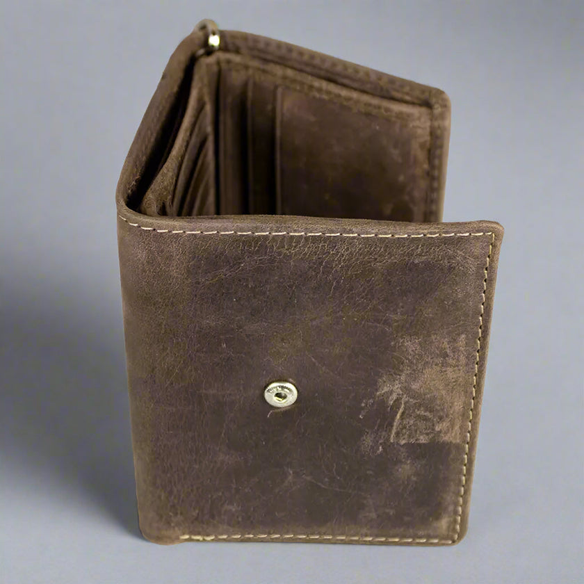 JBG International Men's Hunter Chain Leather RFID Wallet